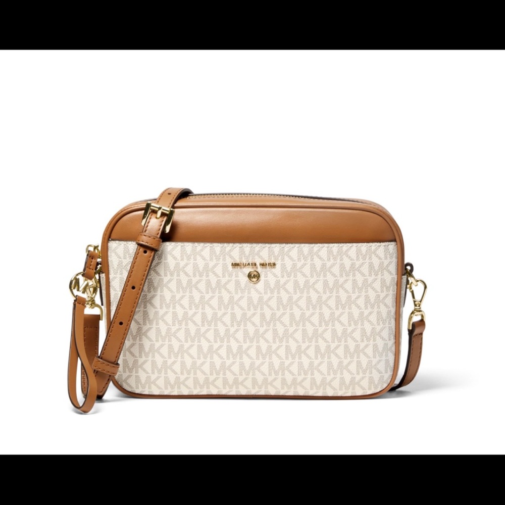 Micheal Kors Jet Set Charm Signature Camera Bag Crossbody -Vanilla